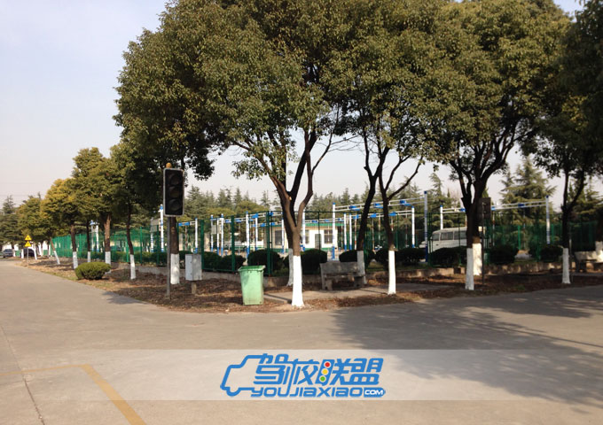 華茂駕校考試場地