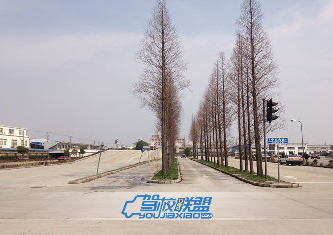 梅隴駕校