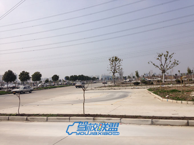 上海隆森機動車駕駛員培訓基地有限公司