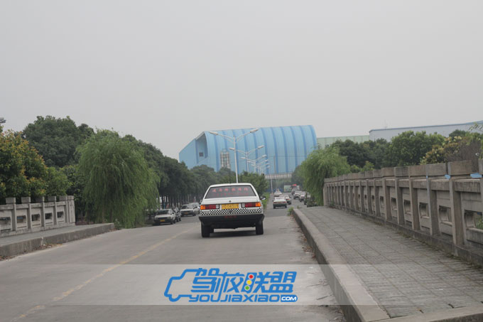 寶冶駕校