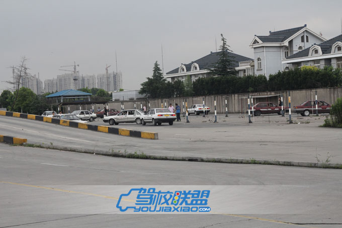 上海永信機動車駕駛員咨詢有限公司