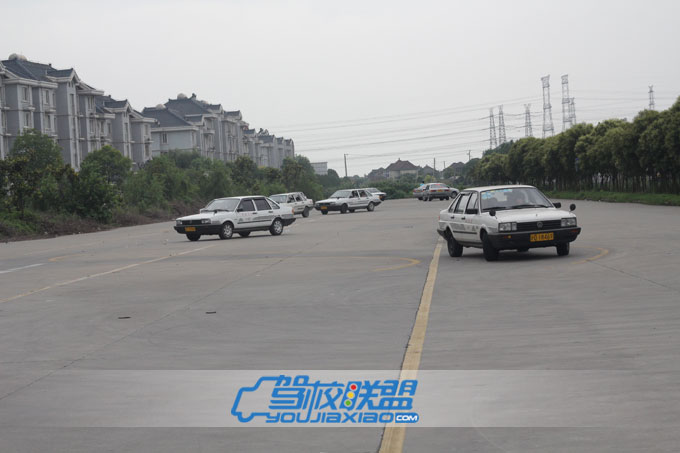 旺鈞駕校